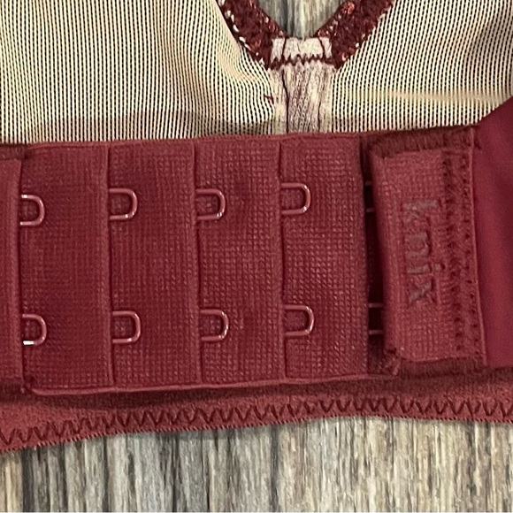 Knix Women's Gossamer Lace Bra in Dark Cherry size S+ NWT - Picture 4 of 12